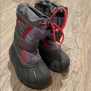 Worn only once Sorel winter boots! Size 7 Toddler
